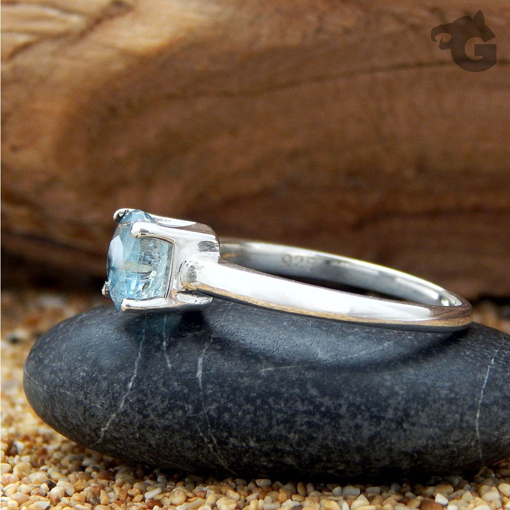 Natural Aquamarine ring