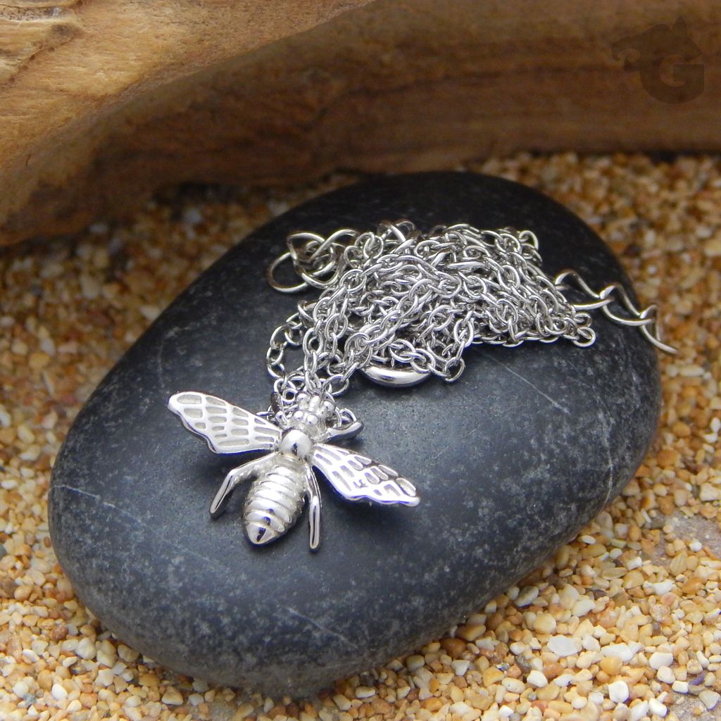 bee necklace bumbelbee silver everyday jewelry