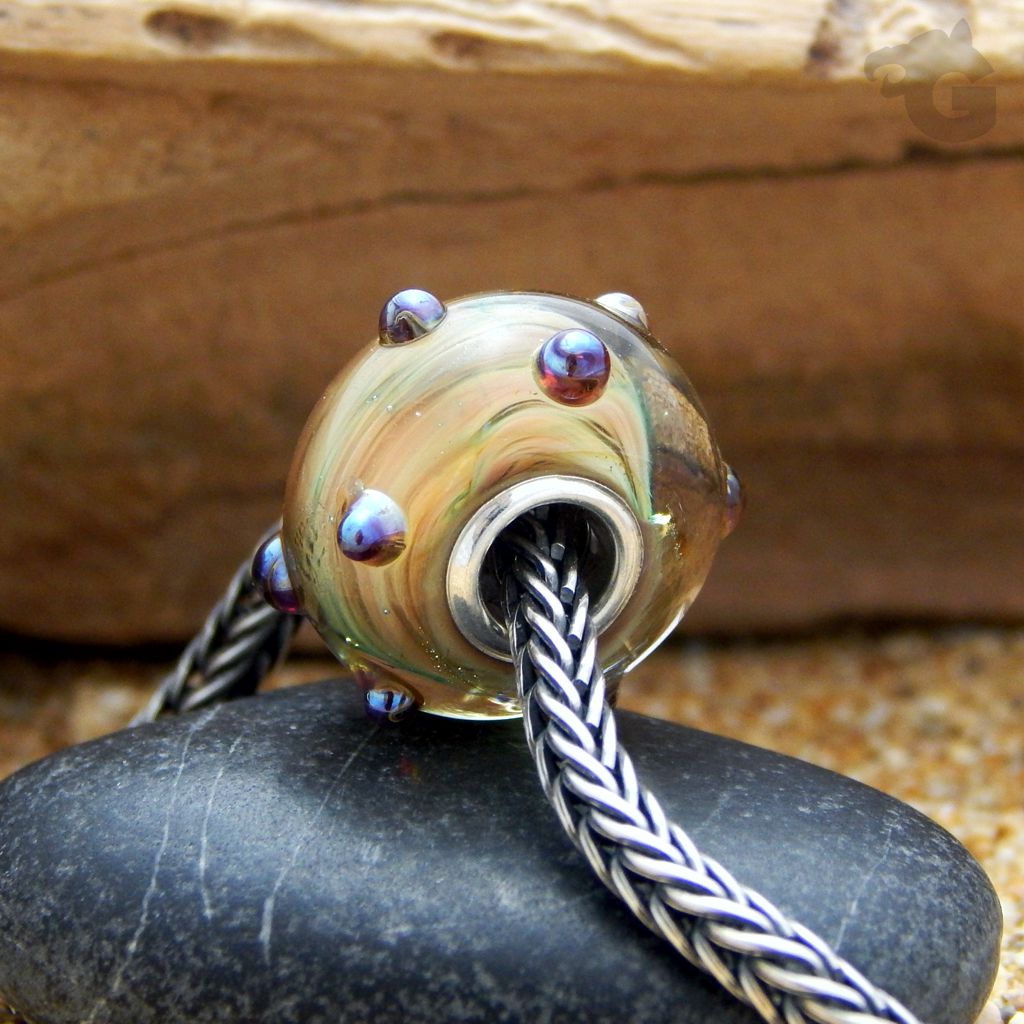 lampwork handmade bead necklace caterpillar nature inspired multicolored glermes city of beads studio