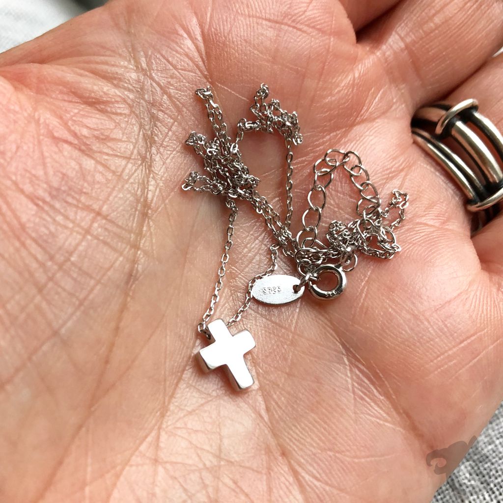 dainty cross necklace silver