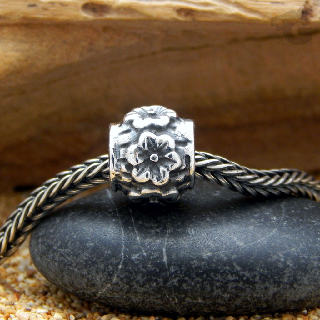 Gardenia silver charm oxidized 915 silver gift for her glermes