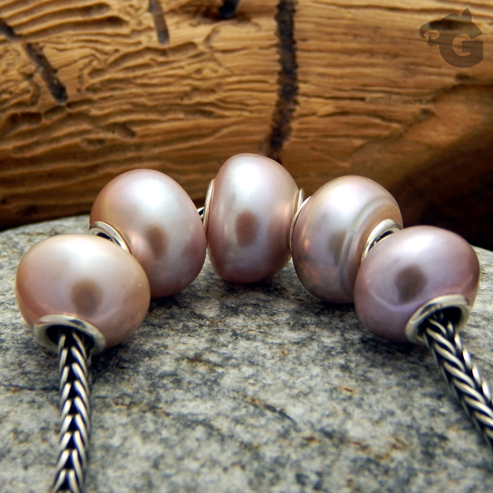 Purple Pearl necklace bead small core fits Trollbeads - Glermes