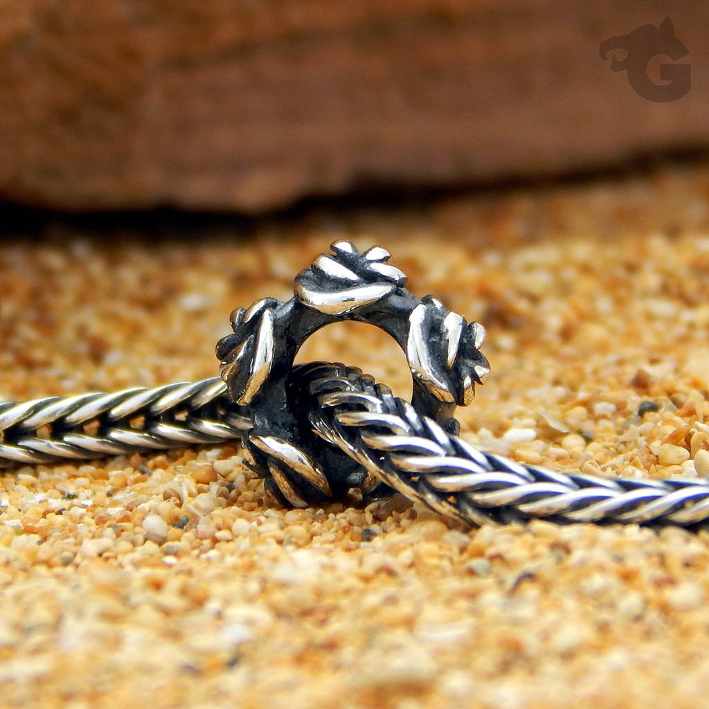 Rose Garden Wreath silver charm