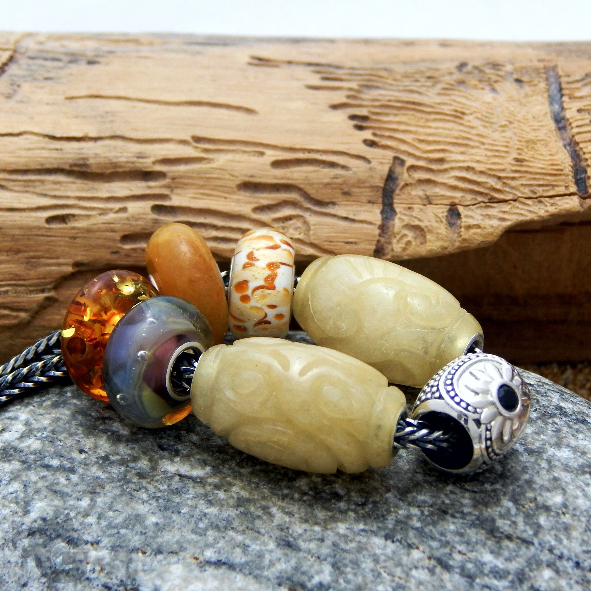 Natural Jade bead yellow honey color barrel shape carved small core - Glermes.com