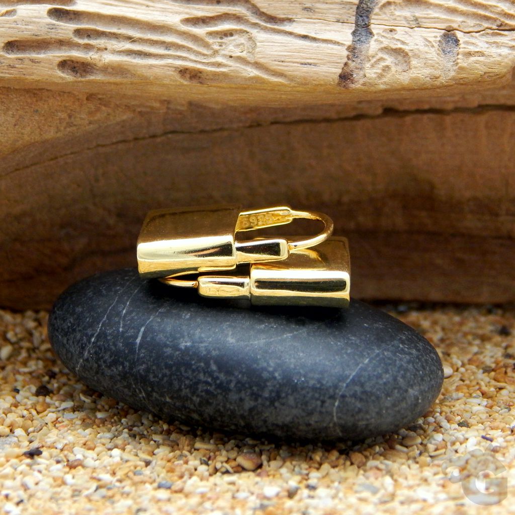 Padlock earrings yellow gold