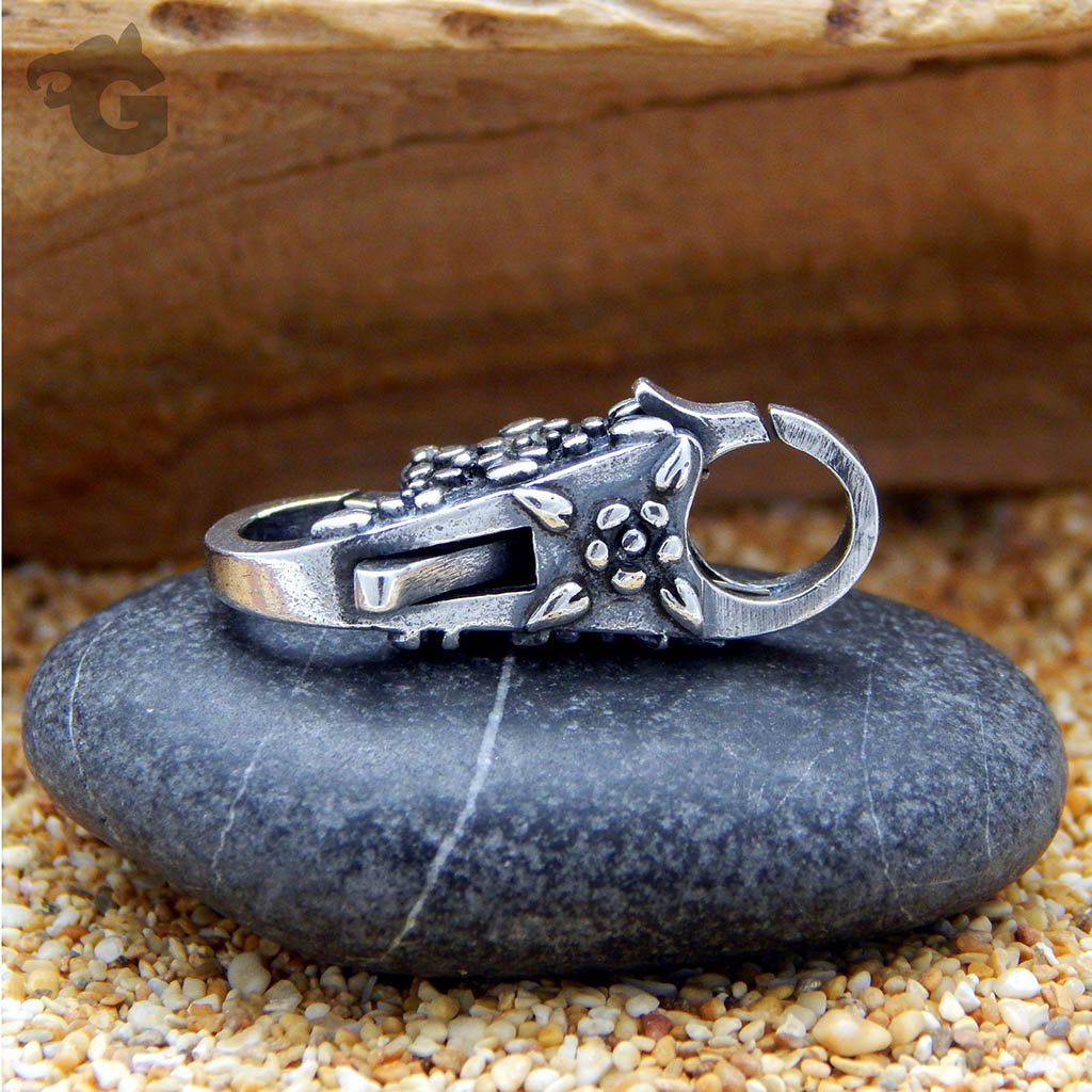 Petals Field Double Lobster clasp