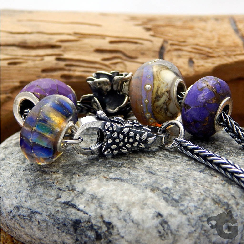 Petals Field Double Lobster clasp