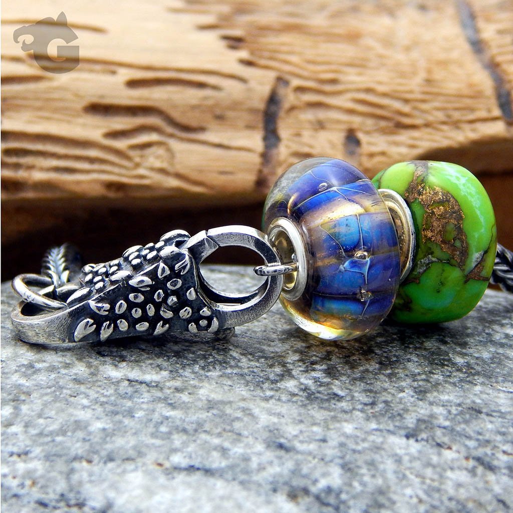 Petals Field Double Lobster clasp