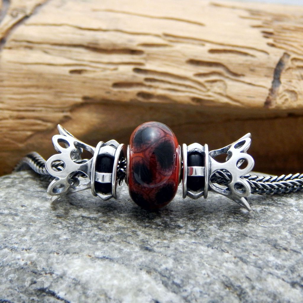Queen of Hearts bracelet stopper