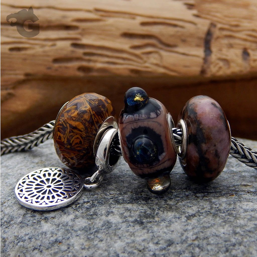 Rhodonite gemstone bead