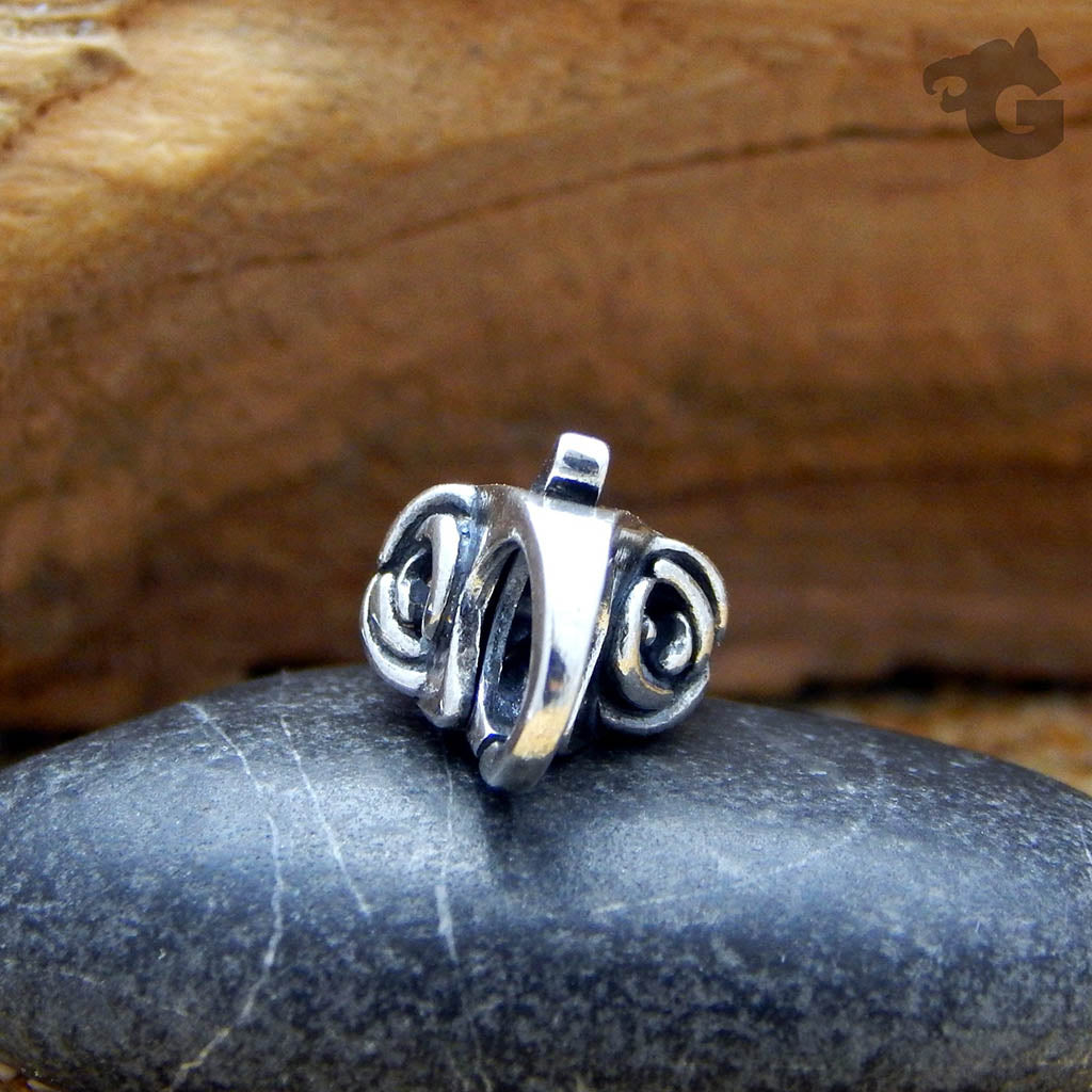 Rose, No Thorns Double Lobster clasp