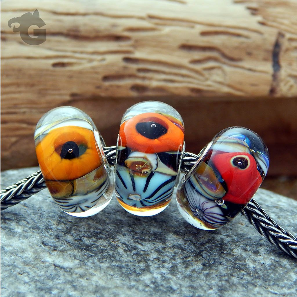 Sea Sunflower Yellow Reef glass bead