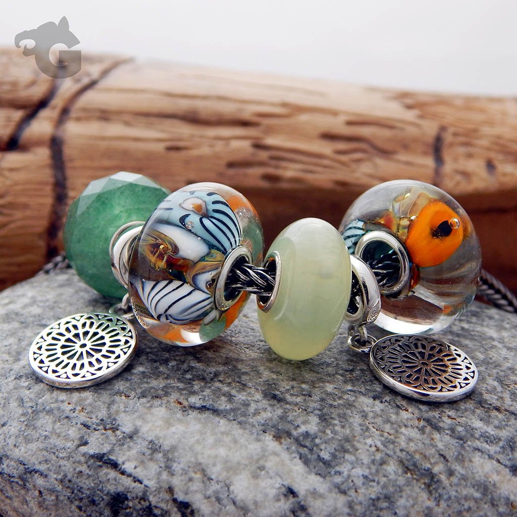 Sea Sunflower Yellow Reef glass bead