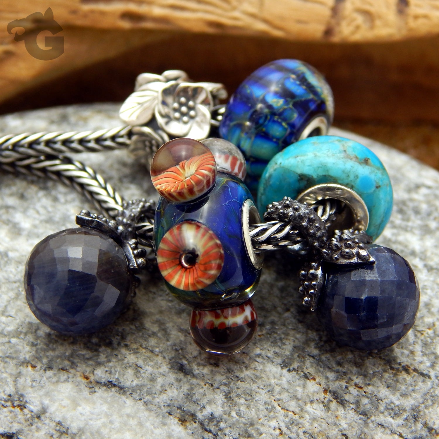 Natural Sapphire 'Raindrop Bubbles' pendant