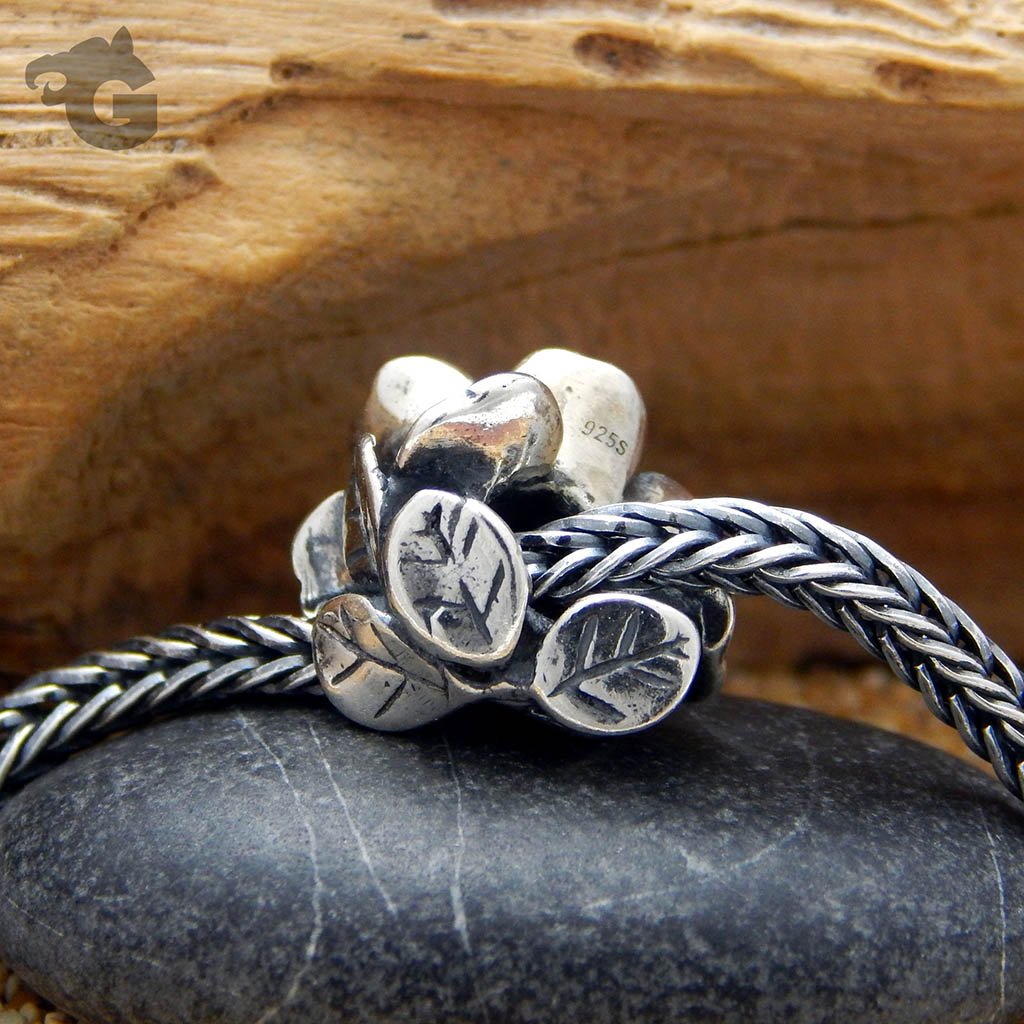 Snow Drift Rose silver bead