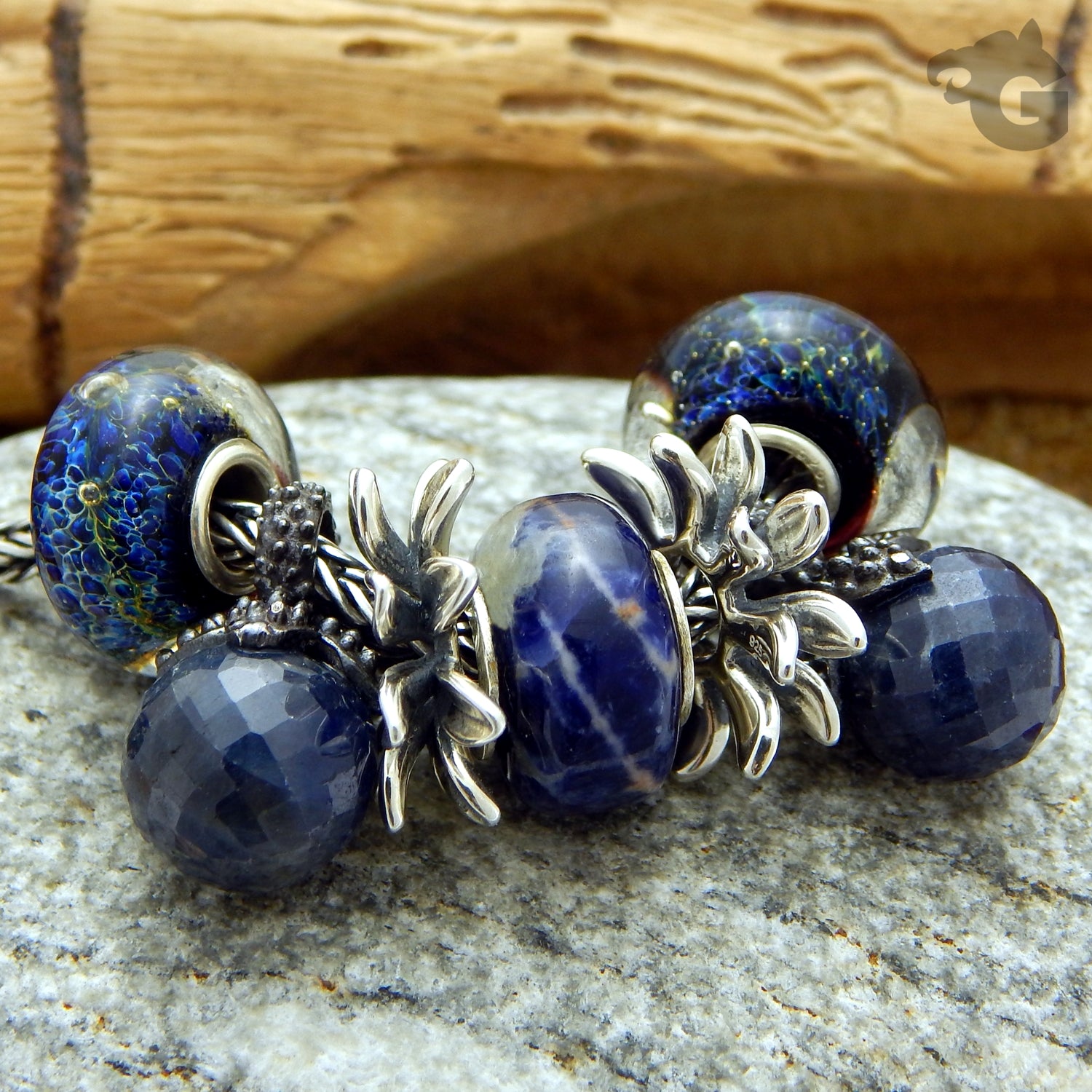 Natural Sapphire 'Raindrop Bubbles' pendant