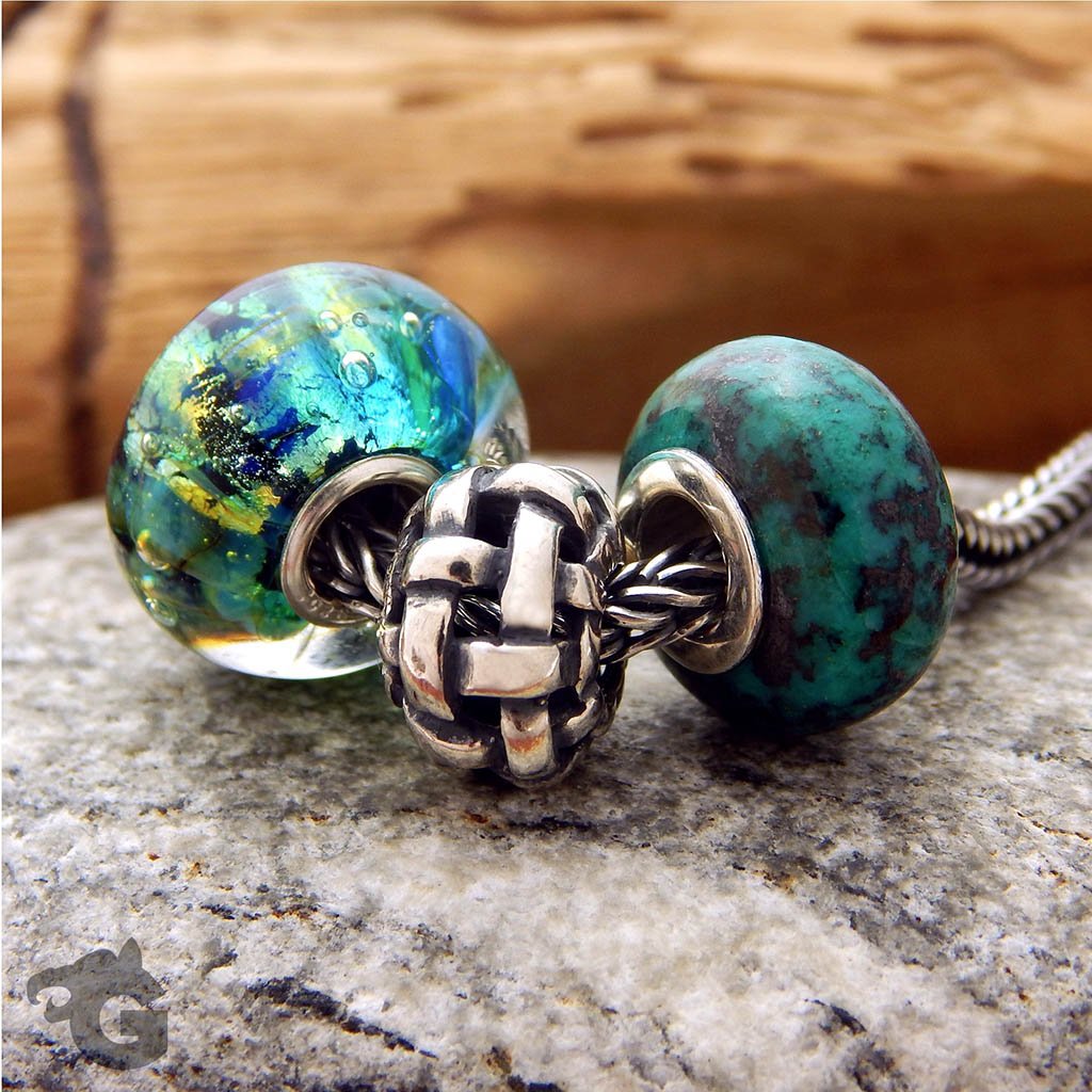 Basket universal bead