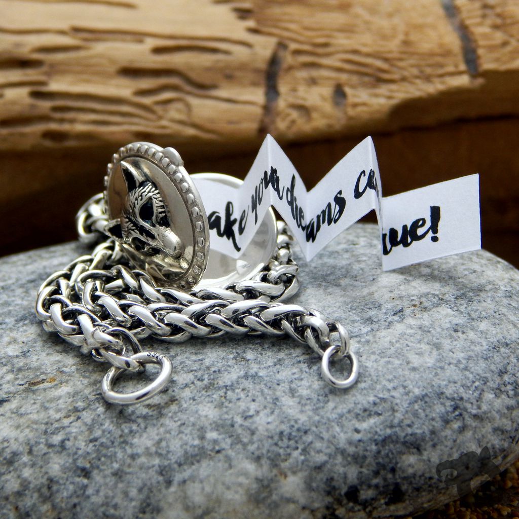 arctic fox necklace pendant