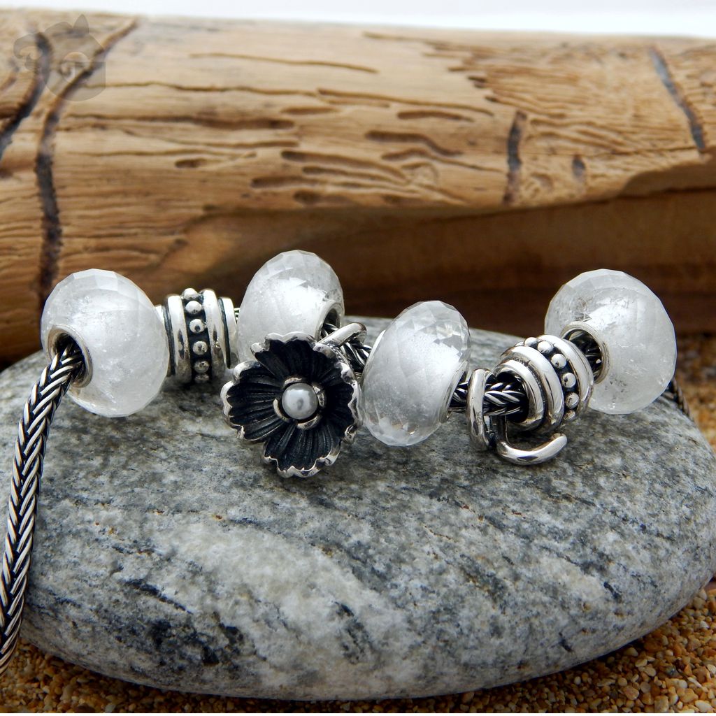 rock quartz crystal bead