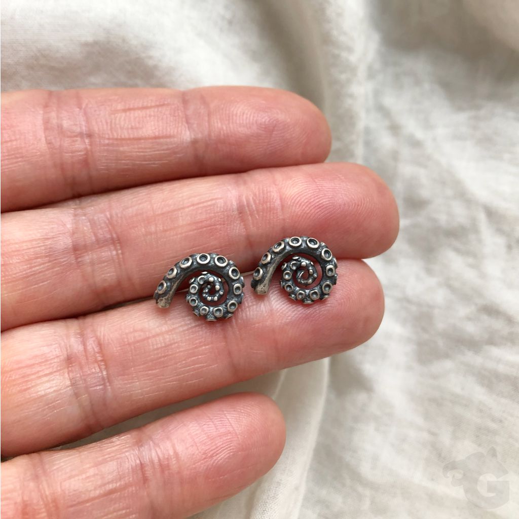 octopus reef bubbles stud earrings maritim sea inspired unisex gift for friend