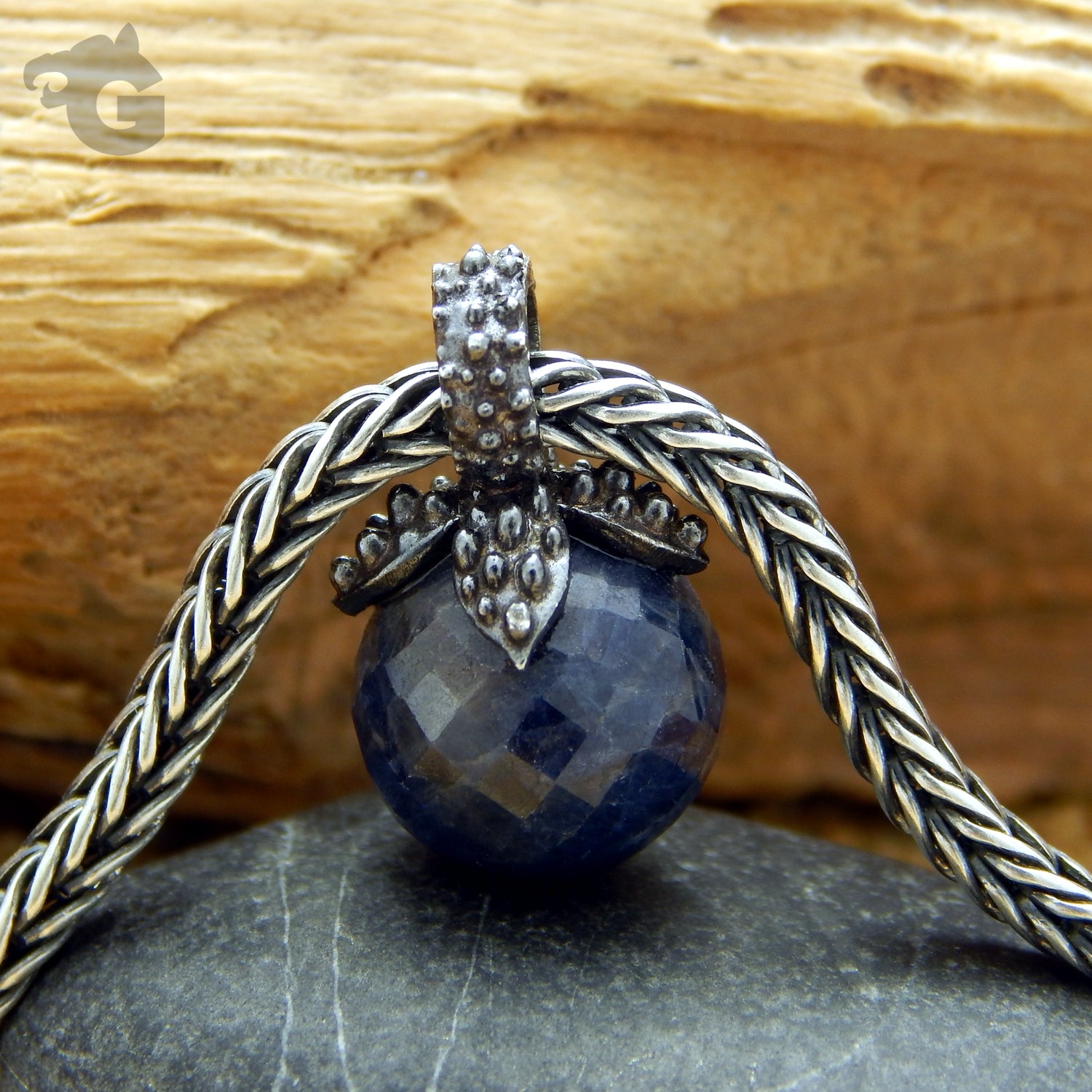 Sapphire pendant foxtail chain oxidized 925 Sterling silver - Glermes.com