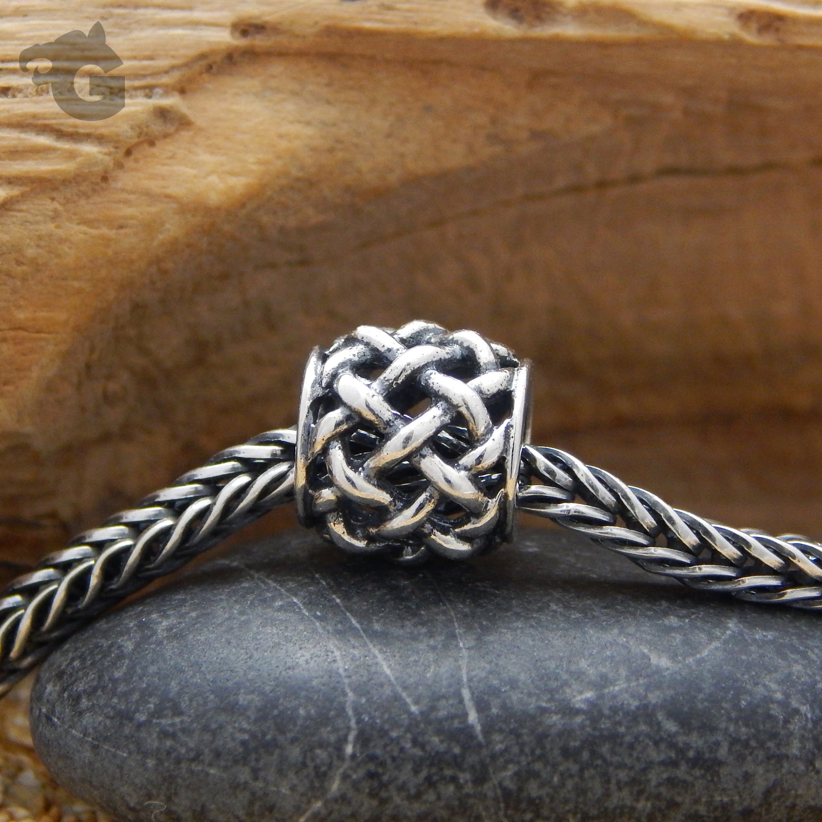 Wicker charm big hole bead